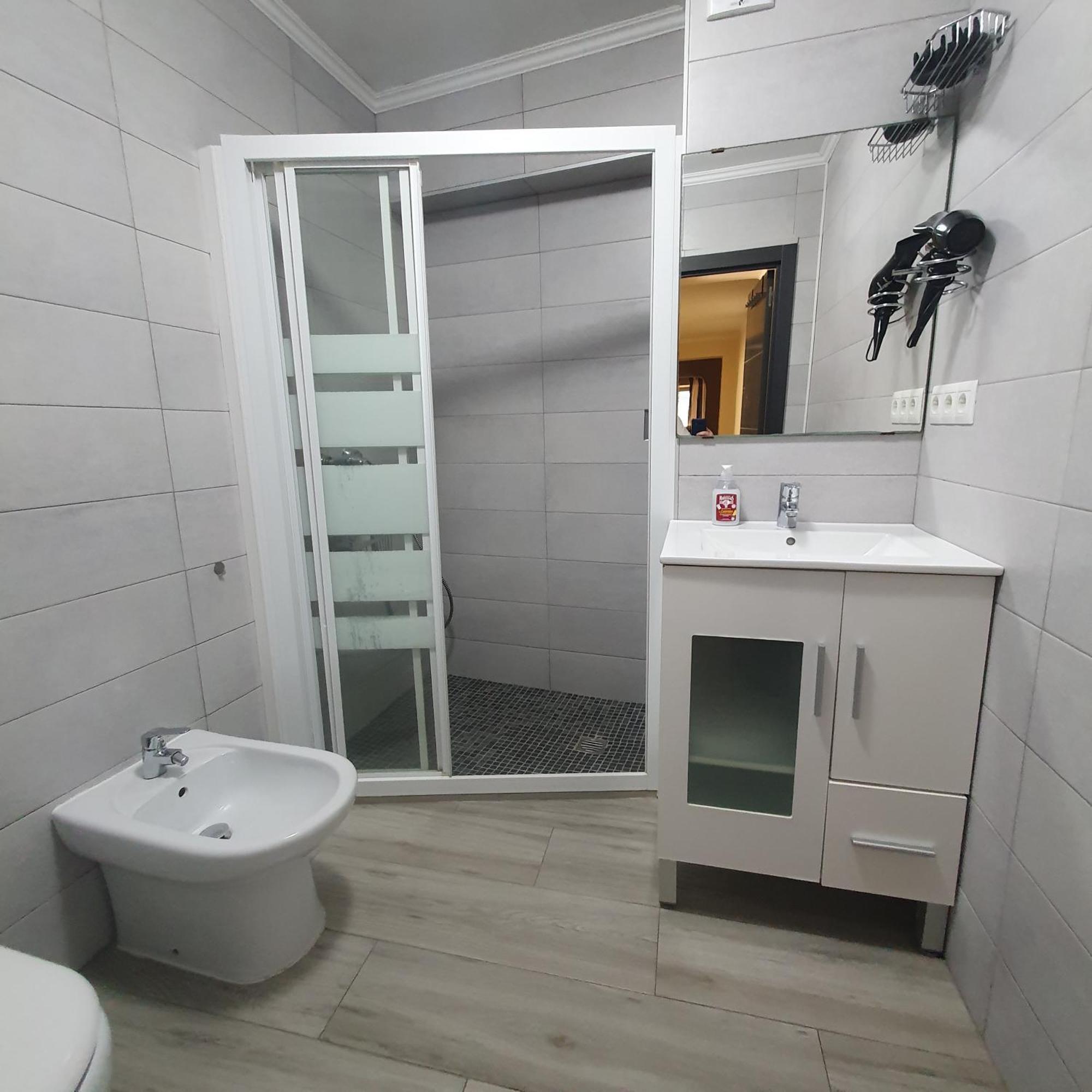 Apartamento Luminoso Y Acogedor Con Vista Al Mar Кулера Екстериор снимка