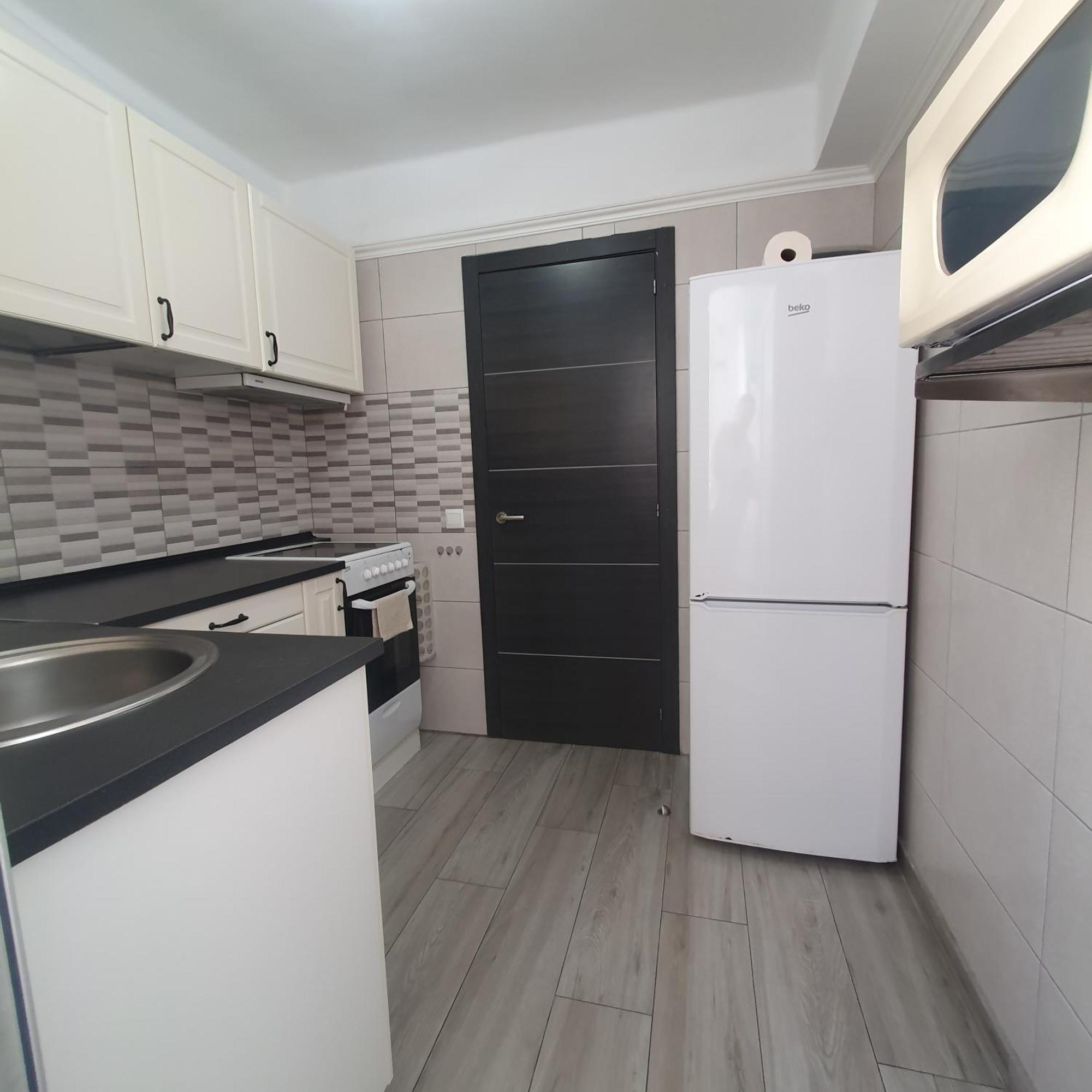 Apartamento Luminoso Y Acogedor Con Vista Al Mar Кулера Екстериор снимка